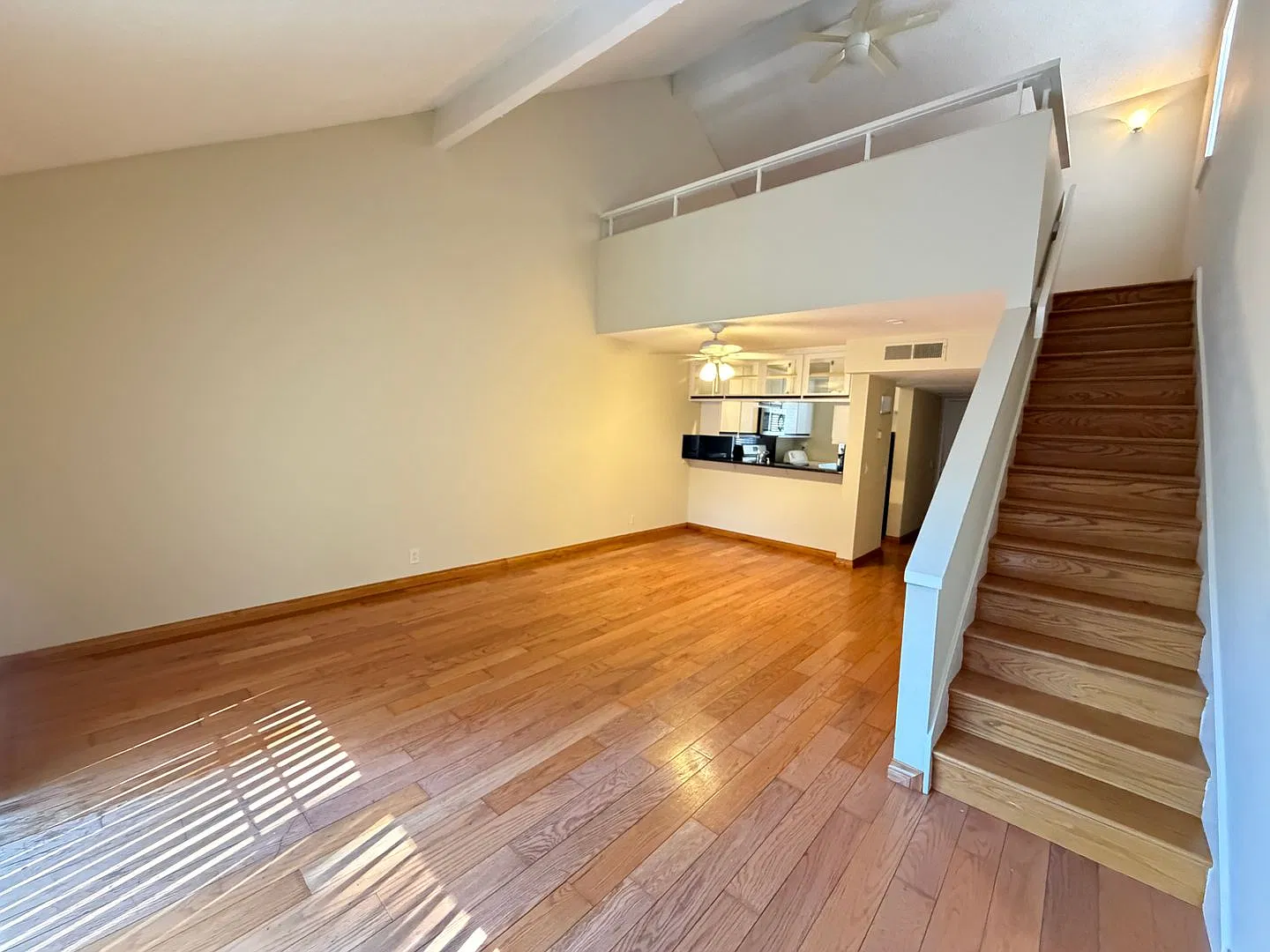 Orangetree: Upper 1 Bedroom 1 Bath Condo With Loft, — Photo 4
