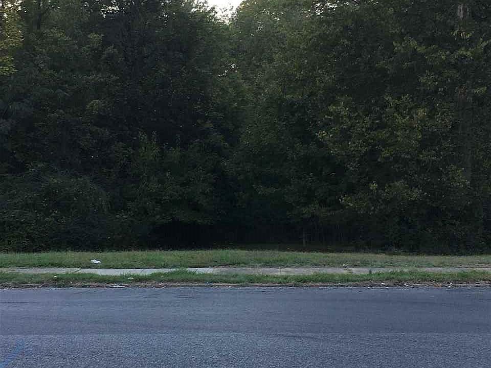 2nd image of 1101 Mayfield Rd