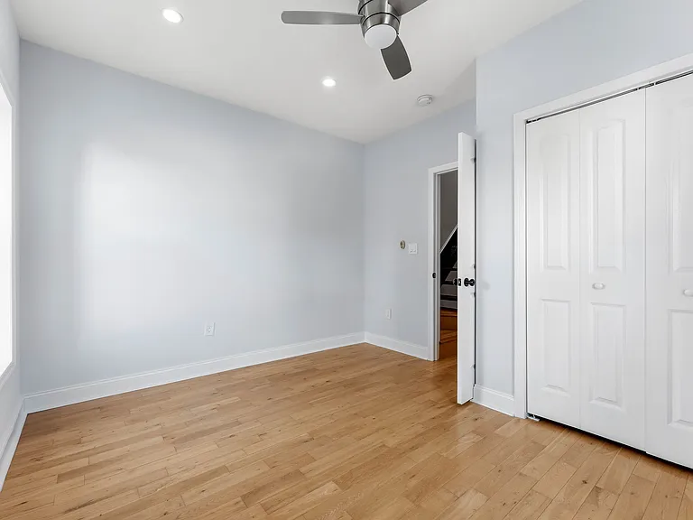 2100 Cross St — Photo 16