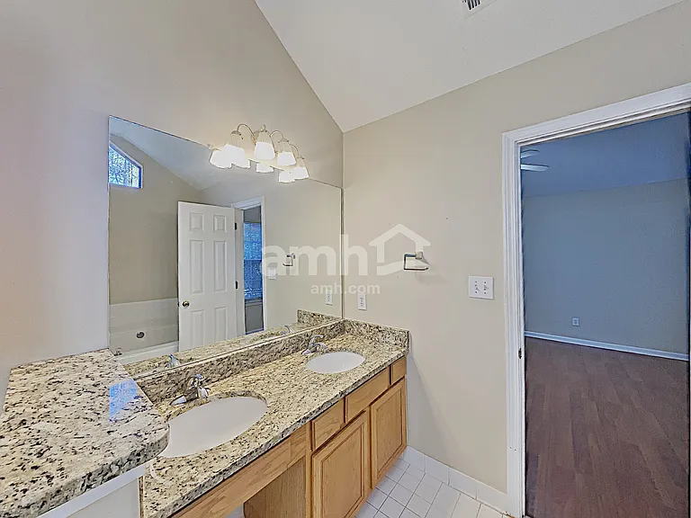 104 Ivy Springs Dr — Photo 12