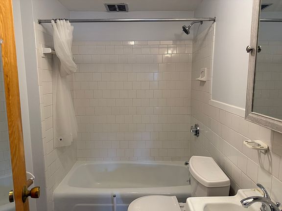 4th image of 108 Broadway APT 1