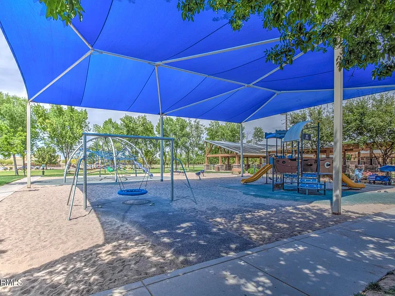 3668 E Moreno St — Photo 37
