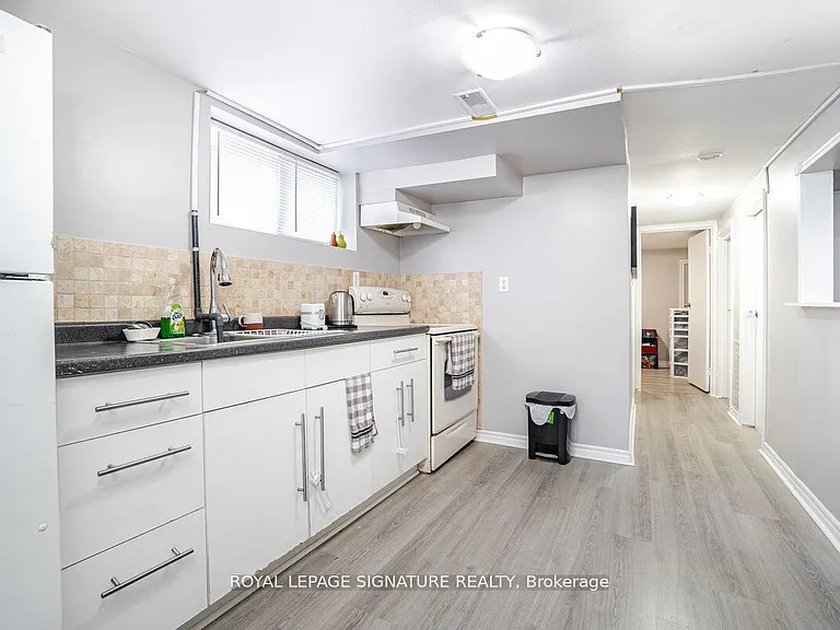 1078 Eastmount Ave #2 — Photo 7