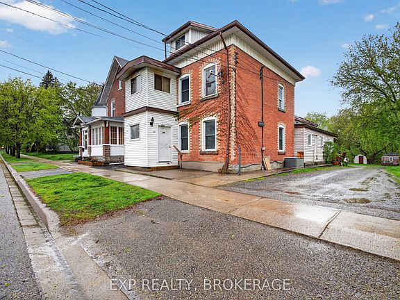 2nd image of 342 King St W