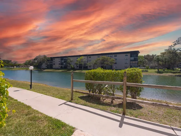 4940 E Sabal Palm Boulevard #108, Tamarac, FL 33319