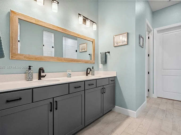9734 SW Meridian Way — Photo 21