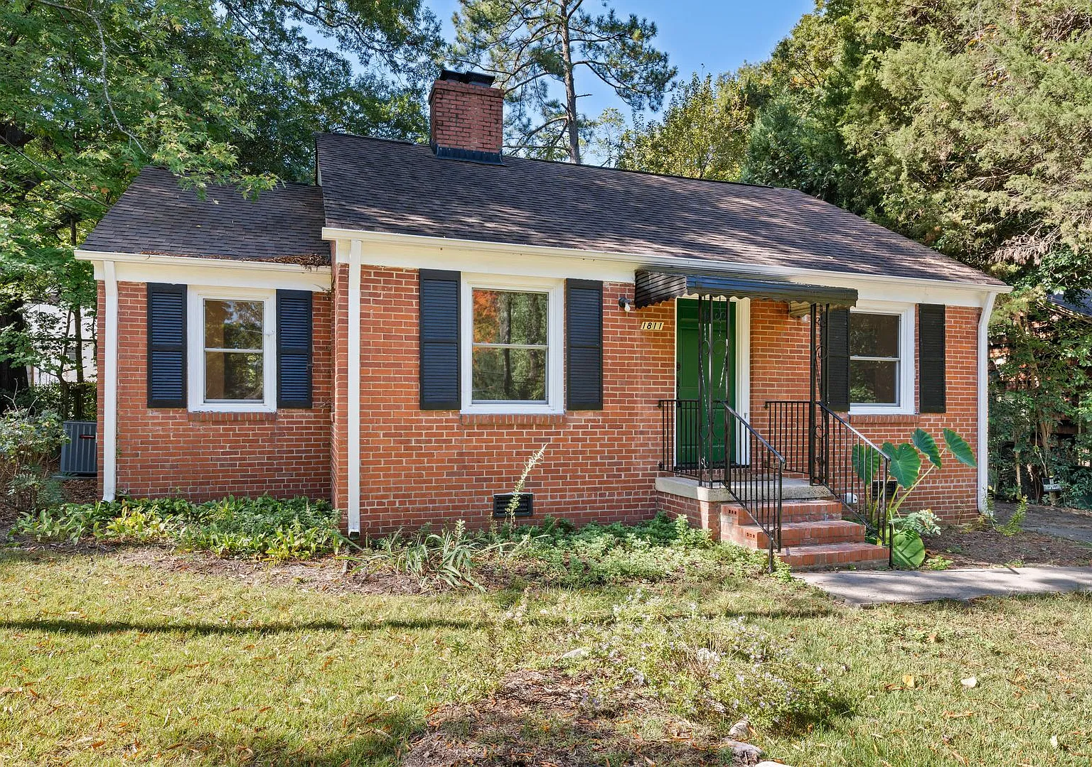 Charming 3-Bedroom Home in a Convenient Durham Location! — Photo 1