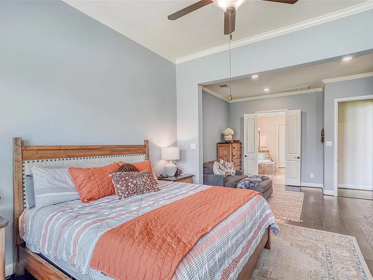 6318 Sunstone Fls — Photo 23