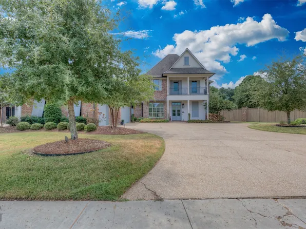 110 Overbrook Ln, Bossier City, LA 71111