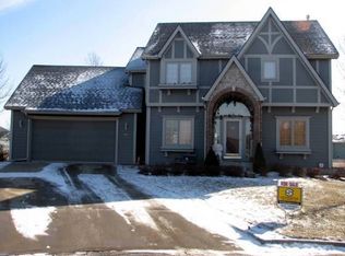 416 Terri Ct, Lawrence, KS 66049