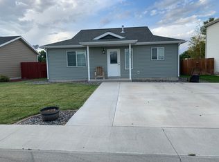 1053 Madison St E, Powell, WY 82435