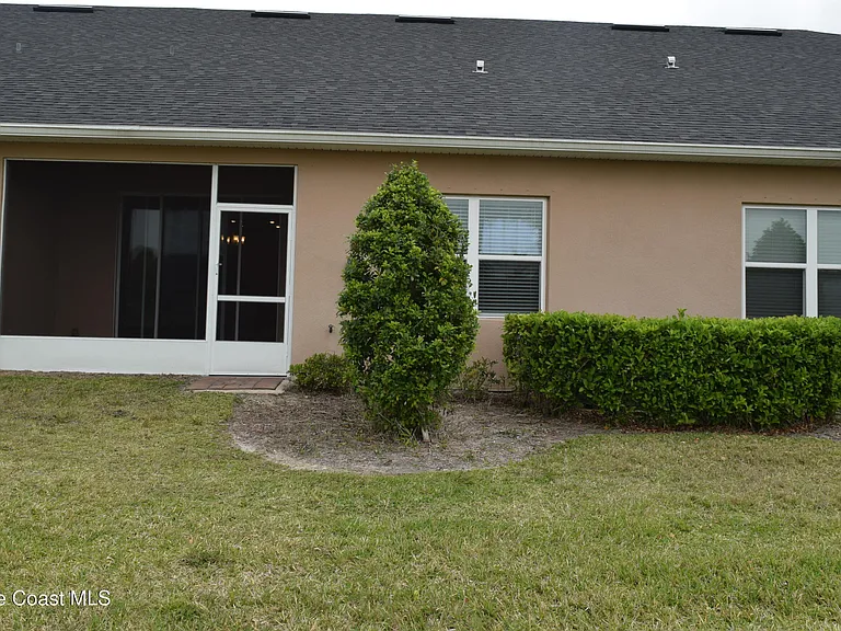 620 Remington Green Dr SE #103 — Photo 29