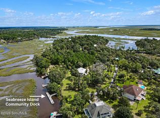 13 Seabreeze Dr SE, Darien, GA 31305