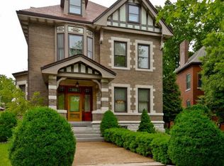 3036 Hawthorne Blvd, Saint Louis, MO 63104