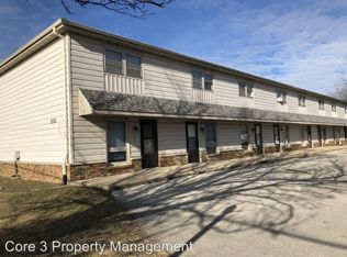 2102 E Empire St APT 01, Bloomington, IL 61704