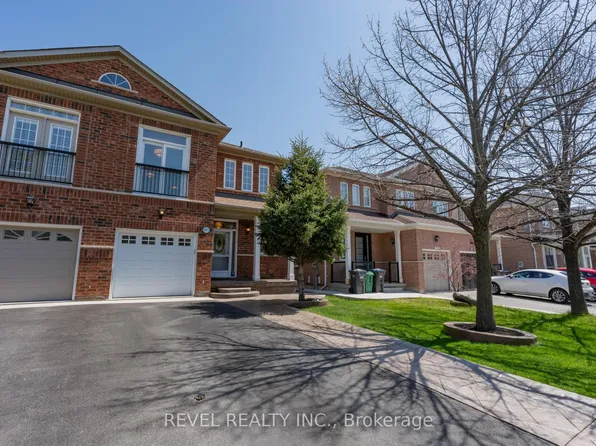 4871 James Austin Dr, Mississauga, ON L4Z 4G7