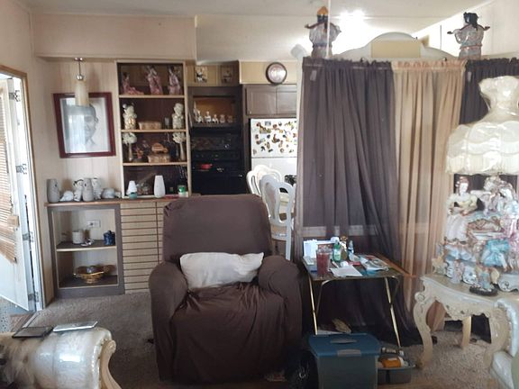 5th image of 55 Temple Cir