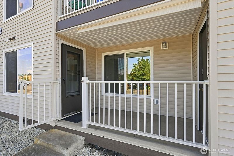 4th image of 9000 25Th Avenue SW #102A
