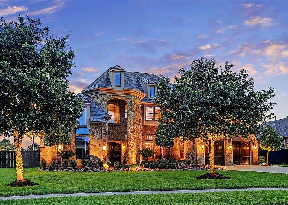 1st image of 1014 Cross Hollow Ln