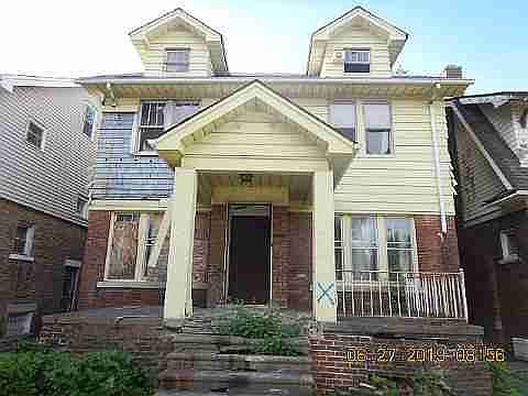 3285 Gladstone
