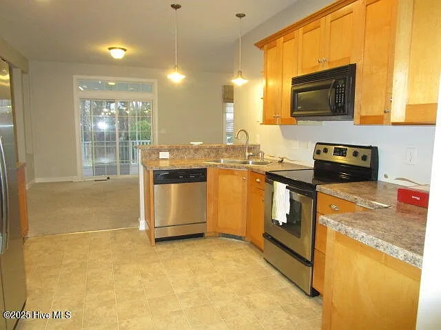 106 Beach Haven Cv — Photo 6