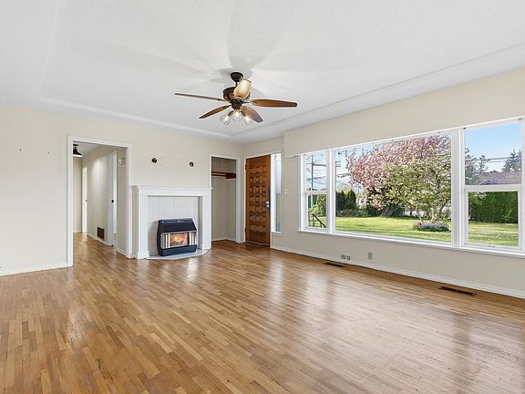 3rd image of 44366 Keith Wilson Rd