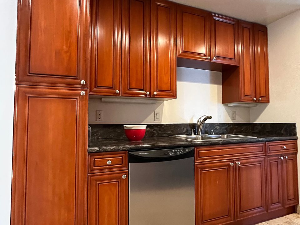 1st image of 70 N Catalina Ave APT 304