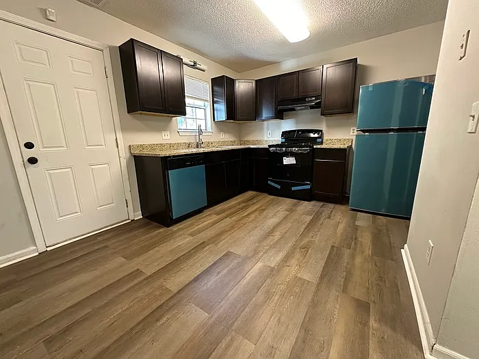 212 Wynn Way #A — Photo 1
