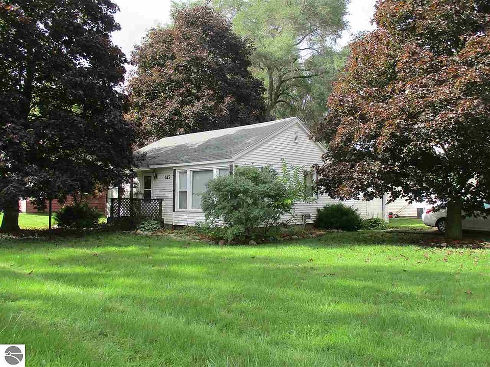 1st image of 325 Wright St