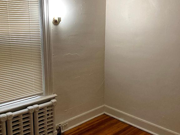 5th image of 2 Dana Ave #1