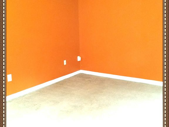 3rd image of 895 Chestnut Cove Dr