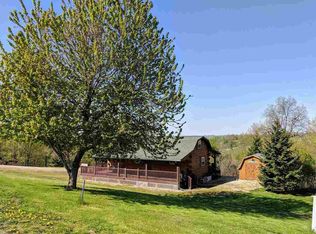 1813 Buck Ln, Harpers Ferry, IA 52146