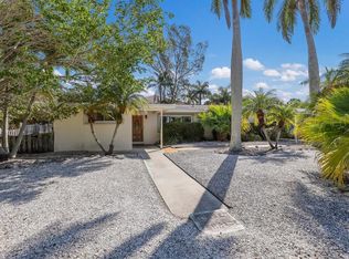 233 85th St, Holmes Beach, FL 34217