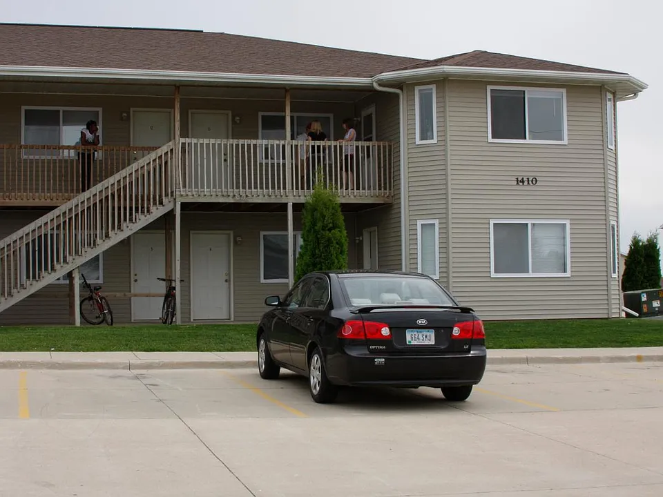 1422 Irish Dr #4