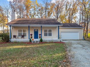 6631 Lee Dr, Waterloo, IL 62298