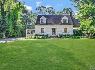 176 Maple Hill Rd, Huntington, NY 11743