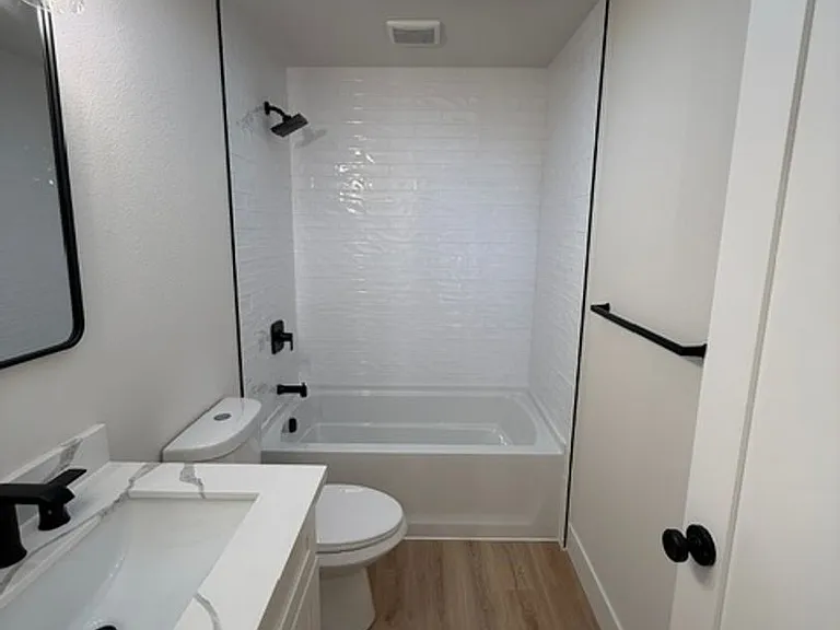 7900 Edmonds 4-Plex — Photo 15