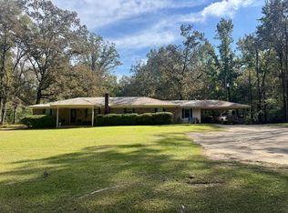 73 Pine Dr, Laurel, MS 39443