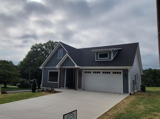 1091 Embreville Rd, Johnson City, TN 37604