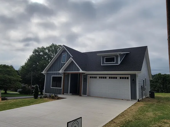 1091 Embreville Rd, Johnson City, TN 37604