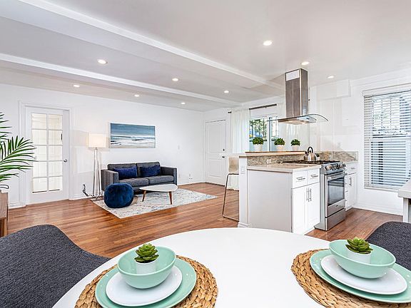5th image of 1234 11th St APT 1
