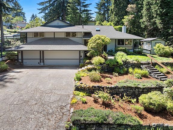 2nd image of 4706 61st Avenue W