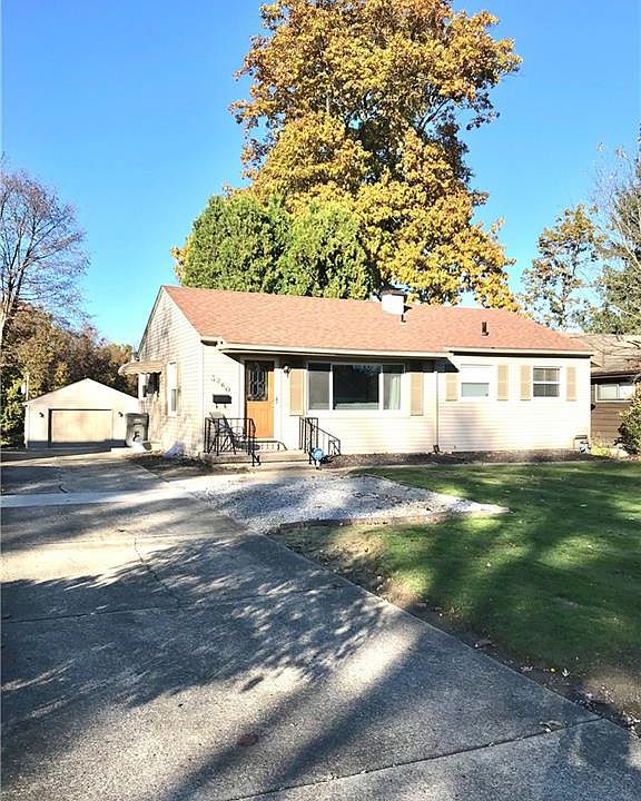 1st image of 3260 Estates Cir
