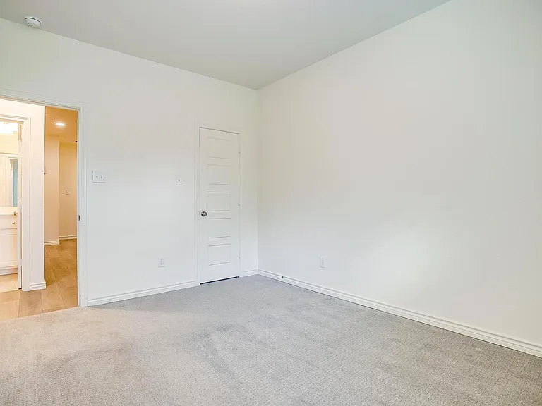 211 Athenia Dr — Photo 25