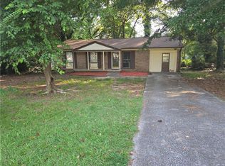 2384 Oakland Mnr, Lawrenceville, GA 30044