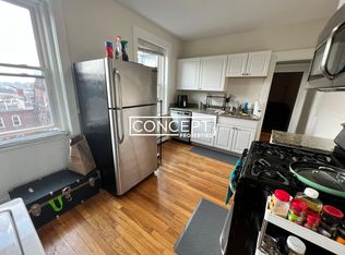 489 E Broadway #5R, Boston, MA 02127