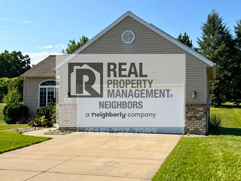 1636 Northbend Dr NE — Photo 15