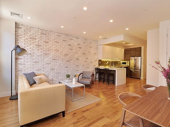 3rd image of 353 Jefferson Ave #4