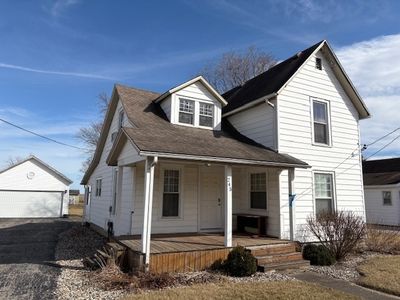 245 S 6th St, Sheldon, IL, 60966