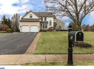 11 Mallard Dr, Mount Laurel, NJ 08054